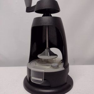 NEW! Pampered Chef Veggie Spiralizer